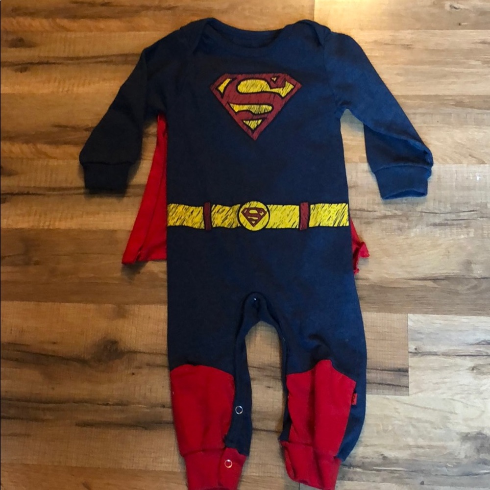 Adorable 😍 12 month Superman Onesie